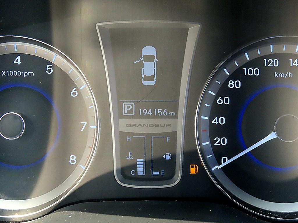 Hyundai Grandeur — photo 09