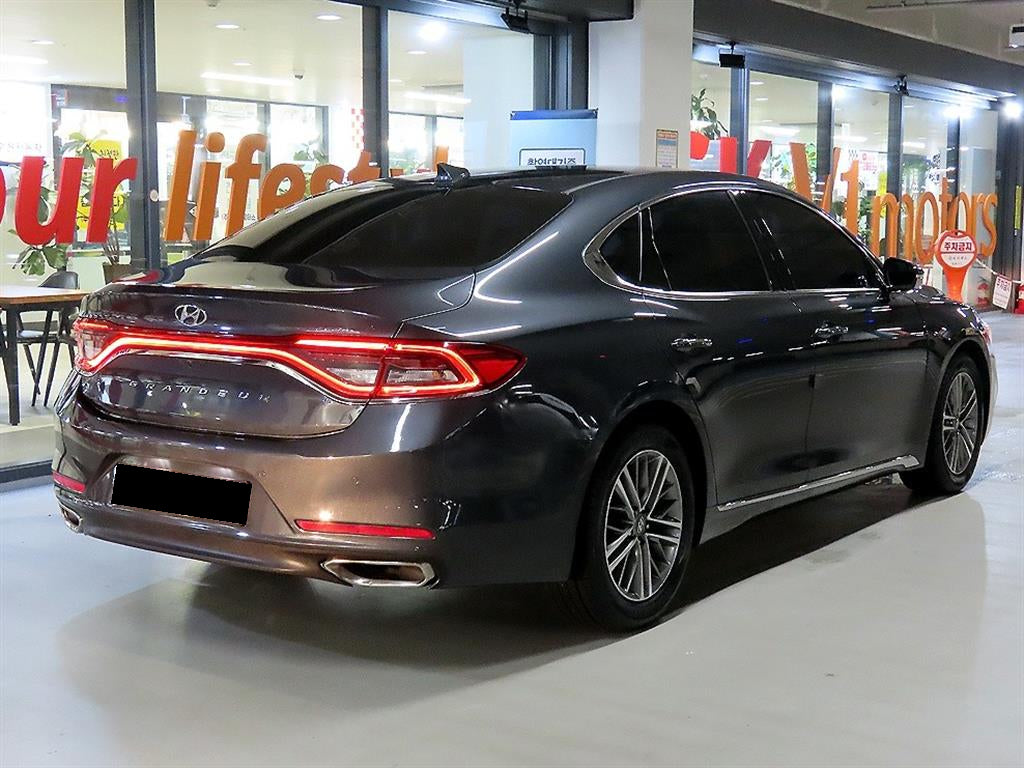Hyundai Grandeur — photo 04