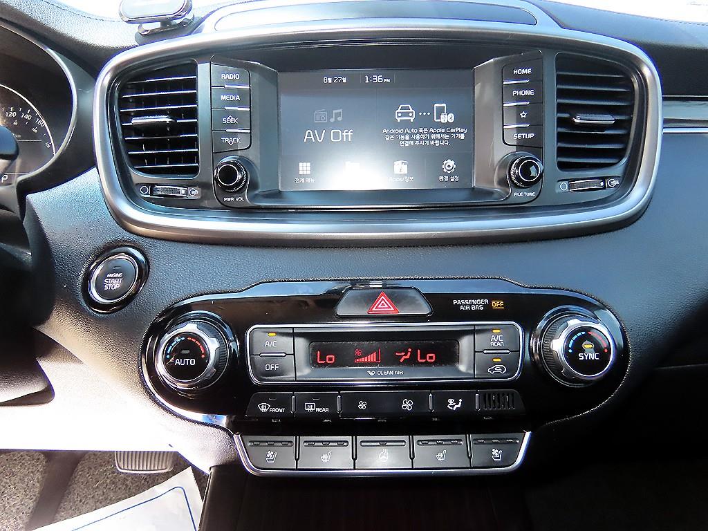Kia Sorento — photo 13