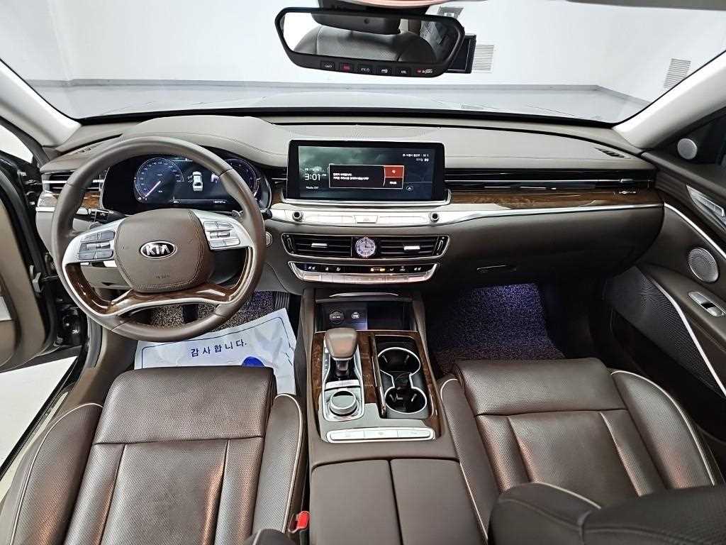 Kia K9 — photo 07