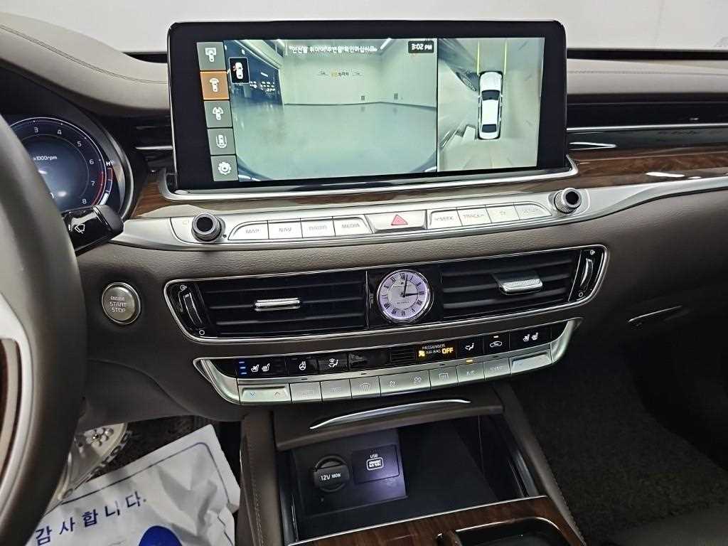 Kia K9 — photo 10