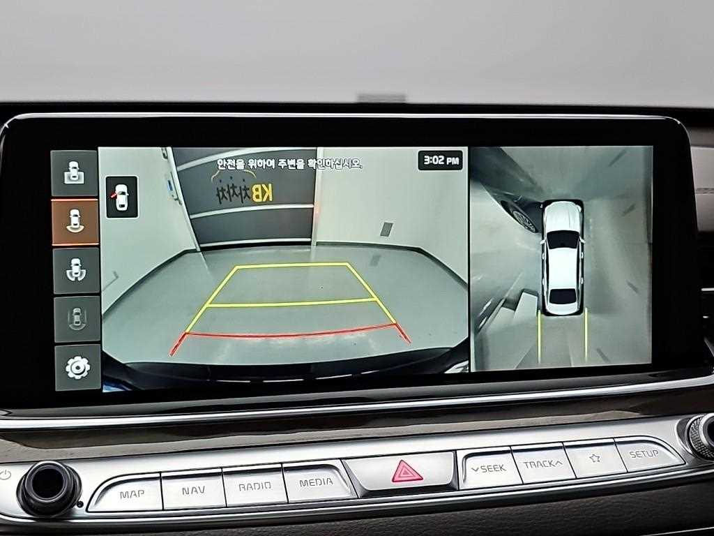 Kia K9 — photo 16
