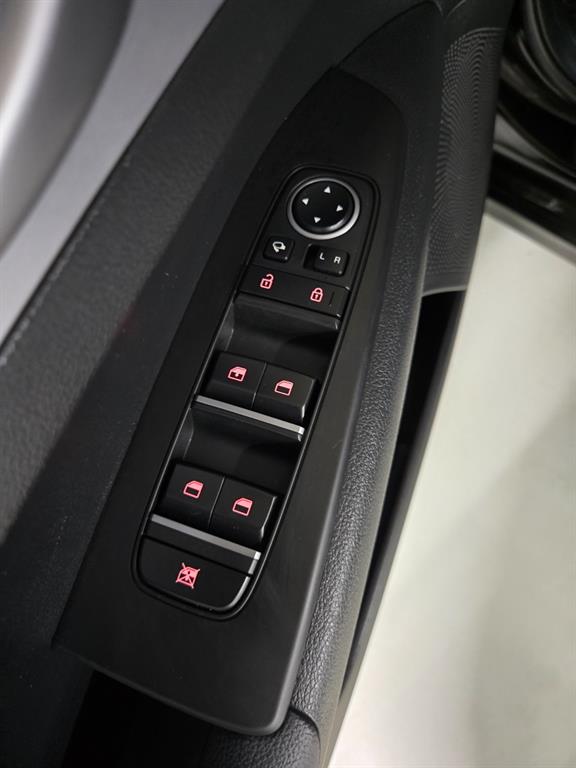Kia K3 — photo 15