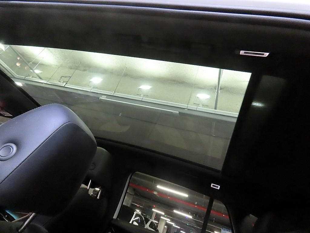 Volkswagen ID.4 — photo 16