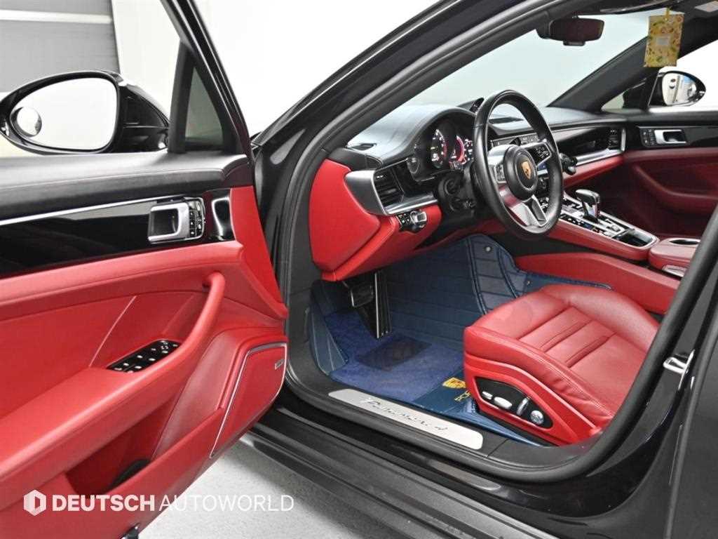 Porsche Panamera — photo 11