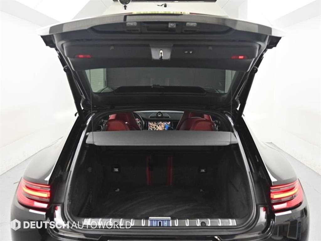 Porsche Panamera — photo 19