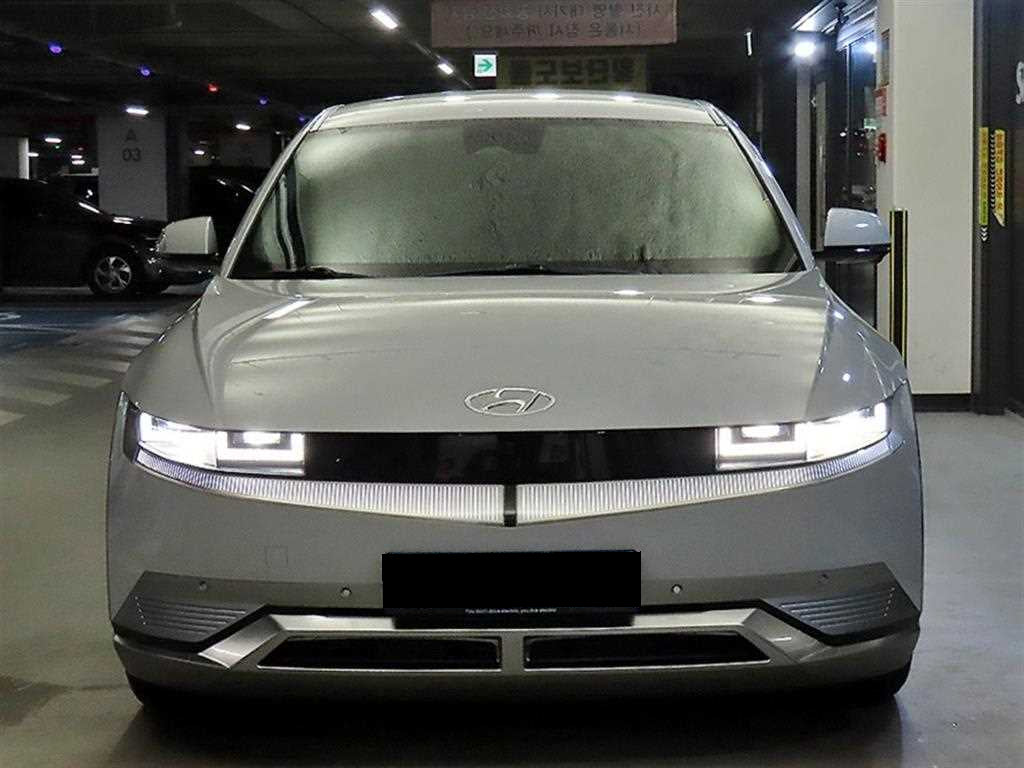 Hyundai Ioniq5 — photo 02