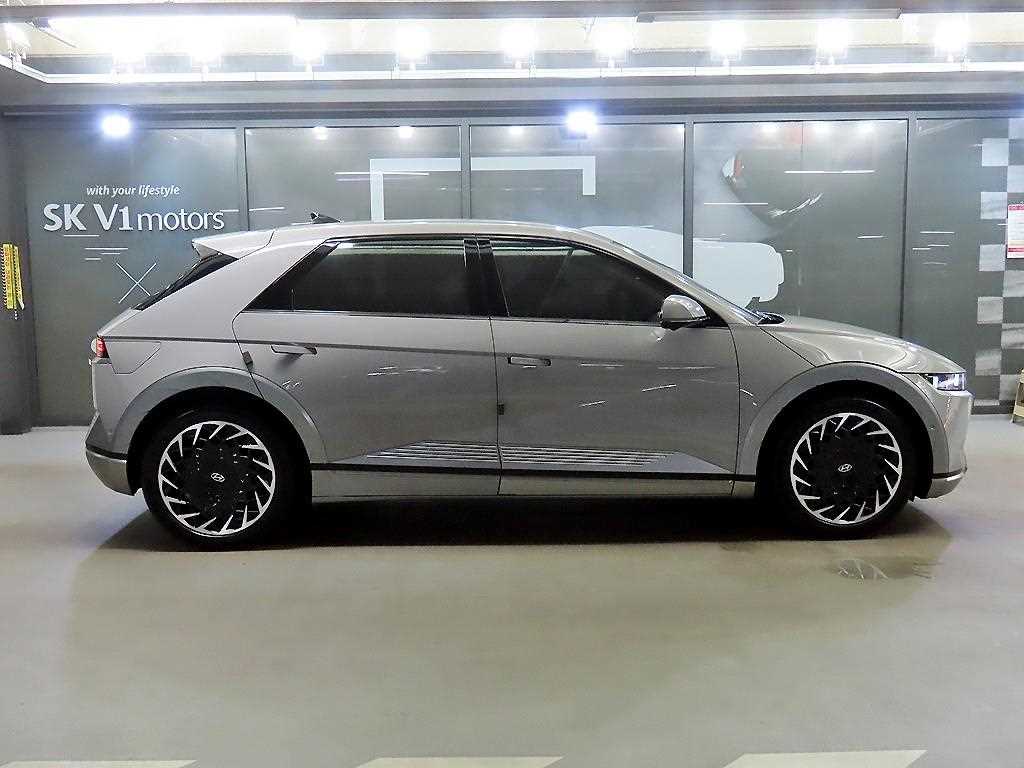 Hyundai Ioniq5 — photo 03