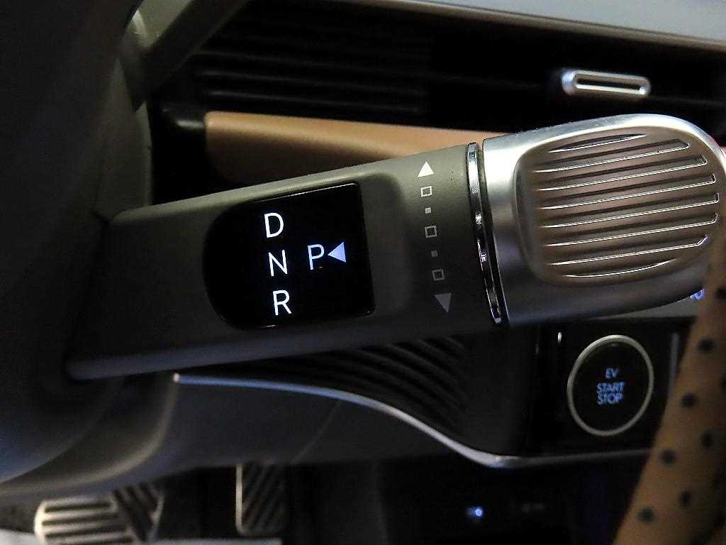 Hyundai Ioniq5 — photo 12