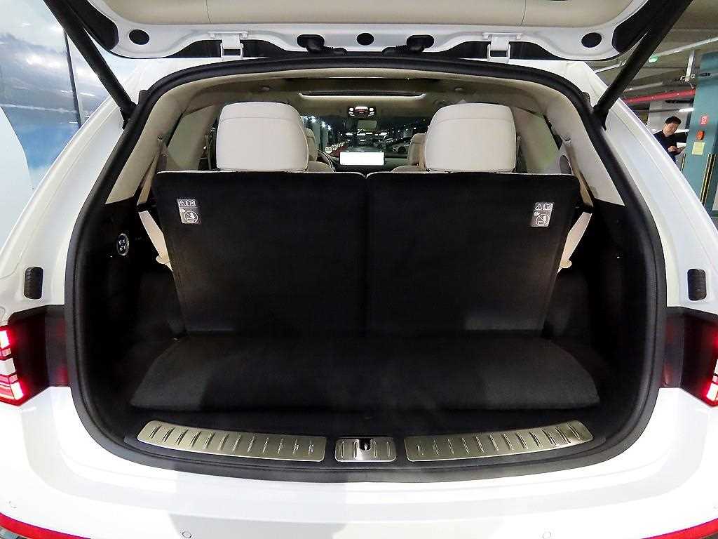 Genesis GV80 — photo 15