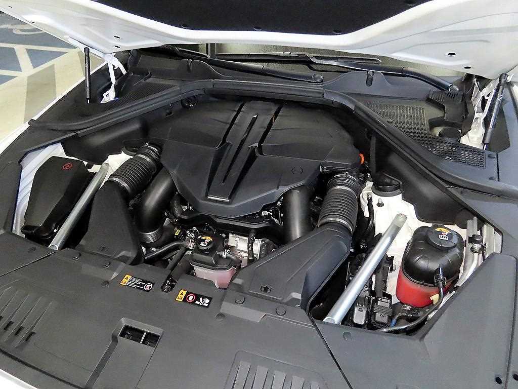 Genesis GV80 — photo 19
