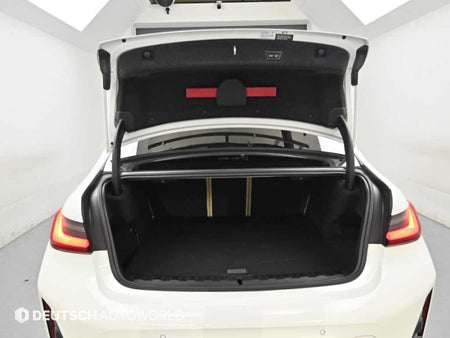 BMW 3-Series — photo 19
