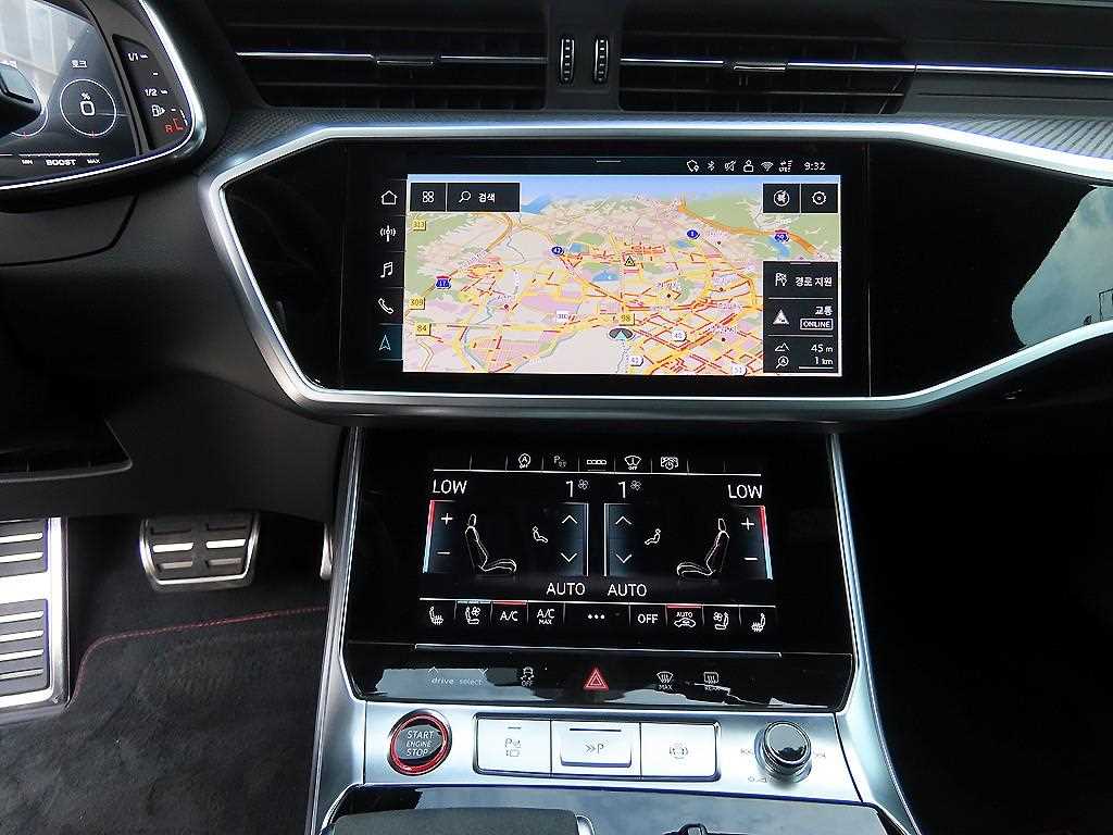 Audi RS6 — photo 12