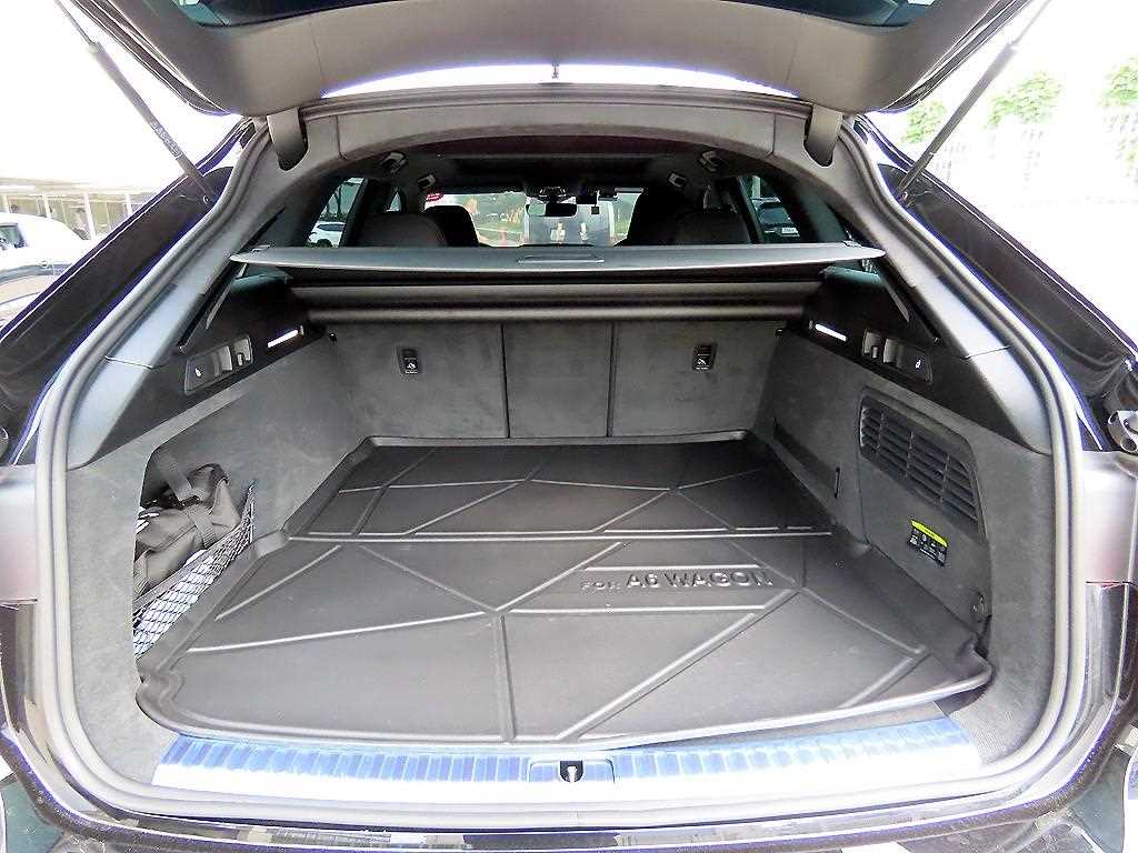 Audi RS6 — photo 16