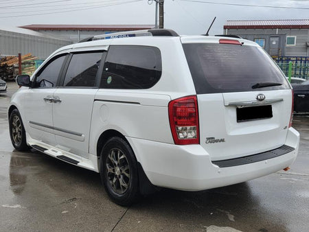 Kia Carnival — photo 03