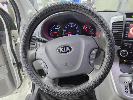 Kia Carnival — photo 08