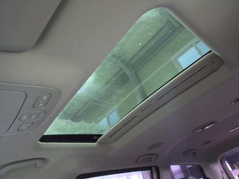 Kia Carnival — photo 16