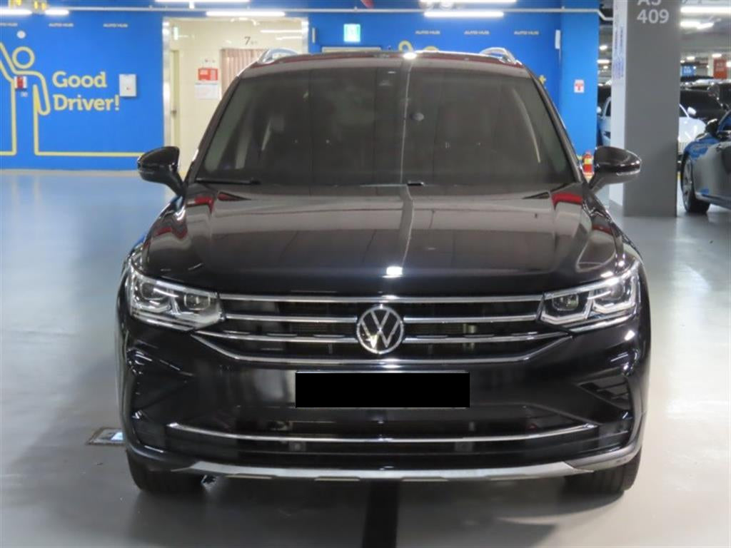 Volkswagen Tiguan — photo 01