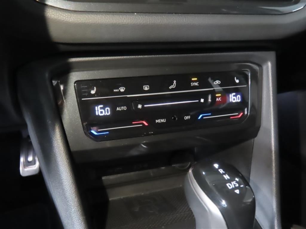 Volkswagen Tiguan — photo 07