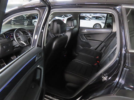 Volkswagen Tiguan — photo 14