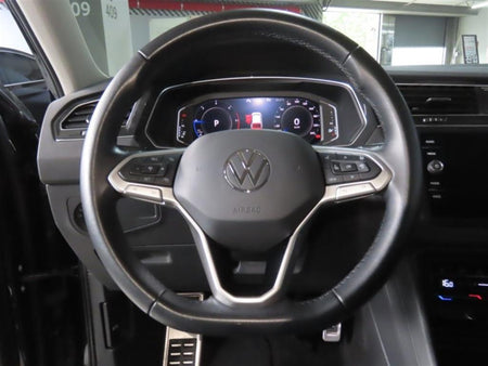 Volkswagen Tiguan — photo 15