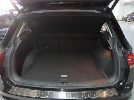 Volkswagen Tiguan — photo 18