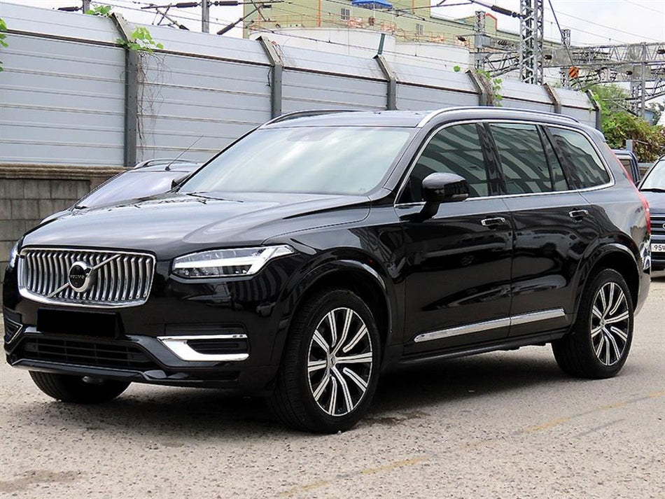 Volvo XC90 — photo 02