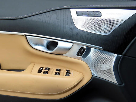 Volvo XC90 — photo 11