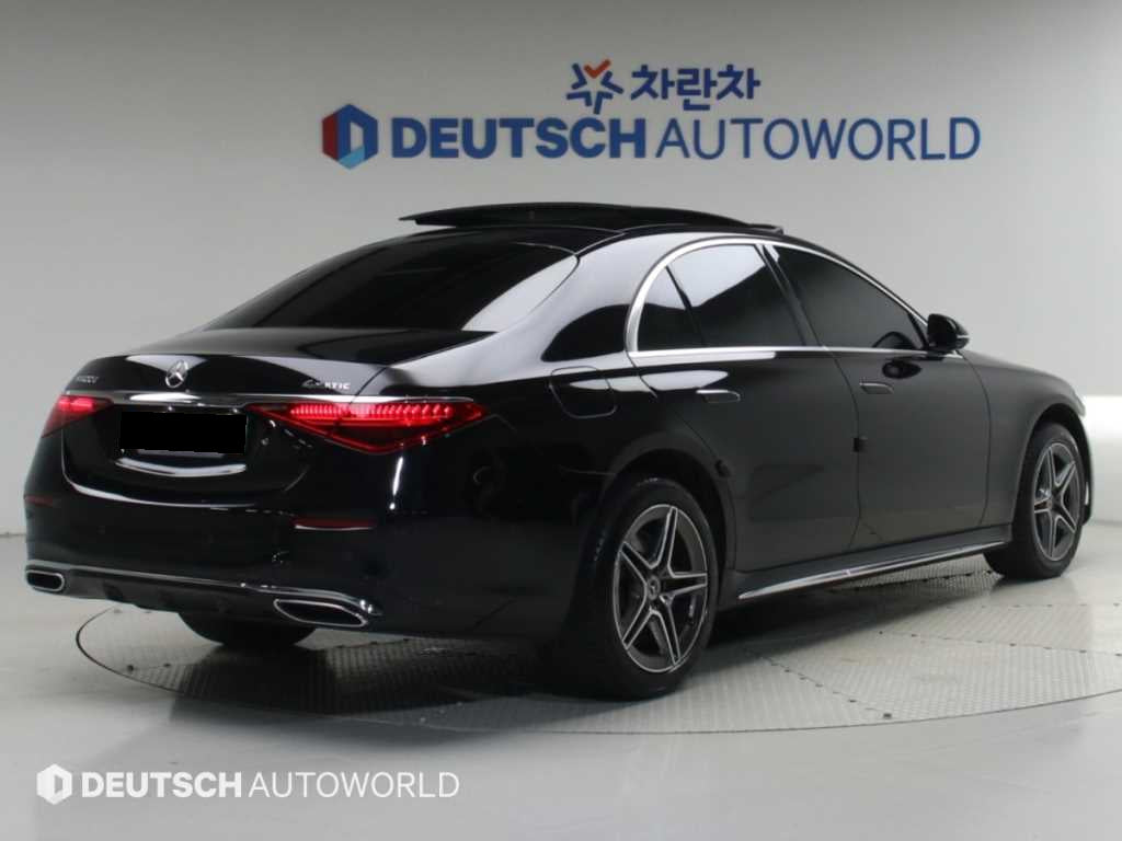 Mercedes-Benz S-Class — photo 02