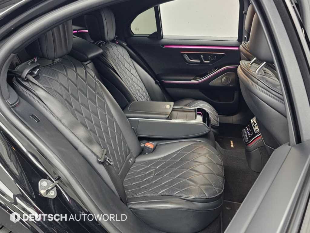 Mercedes-Benz S-Class — photo 12