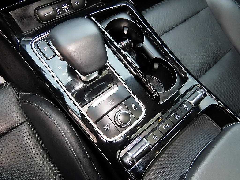 Kia Stinger — photo 10