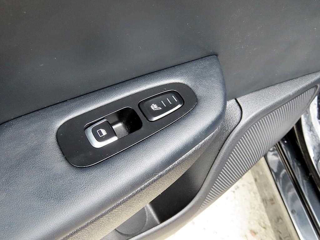 Kia Stinger — photo 14