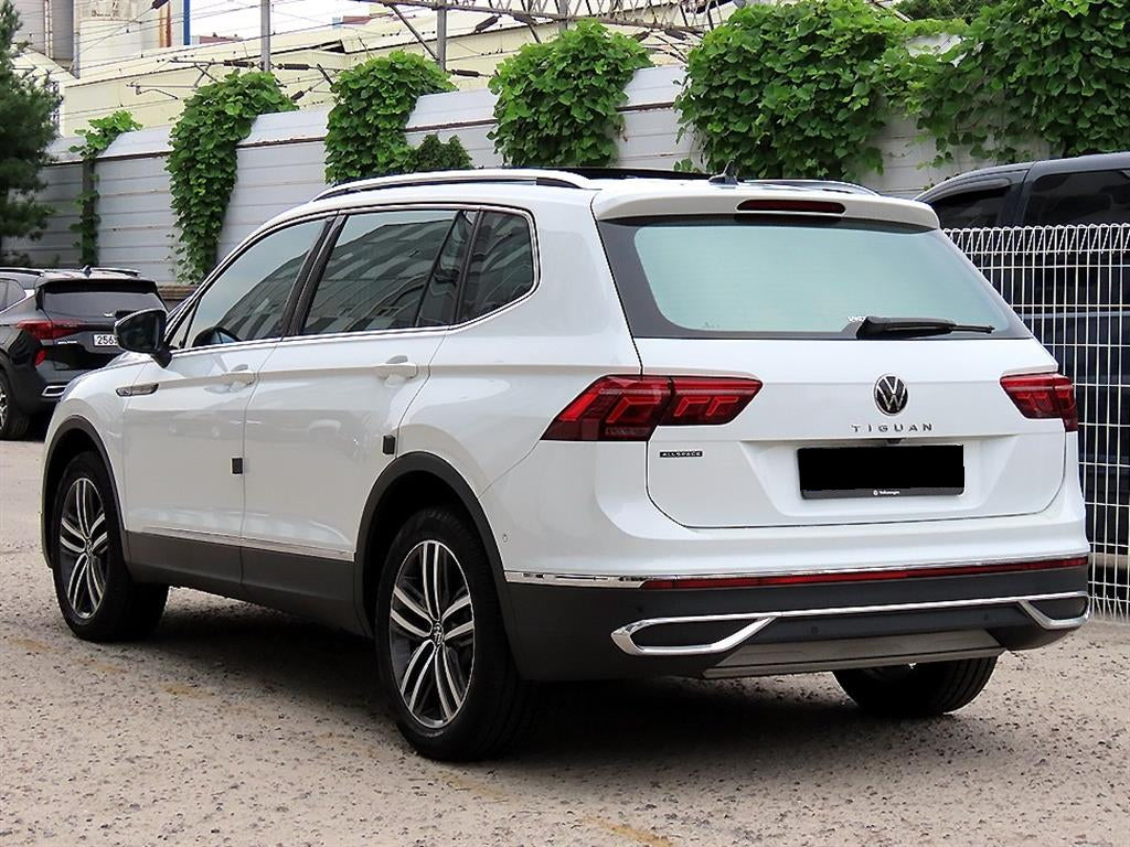 Volkswagen Tiguan — photo 03
