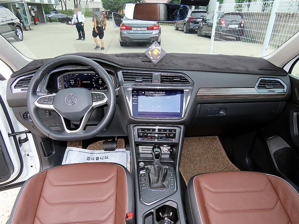 Volkswagen Tiguan — photo 07