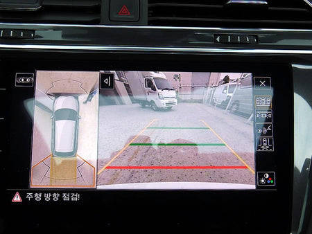 Volkswagen Tiguan — photo 14