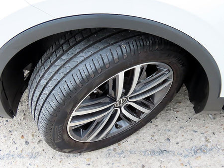 Volkswagen Tiguan — photo 20