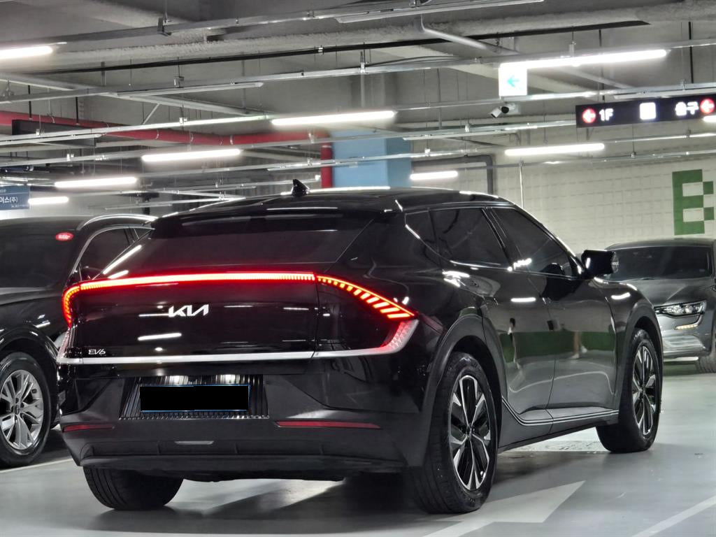 Kia EV6 — photo 03