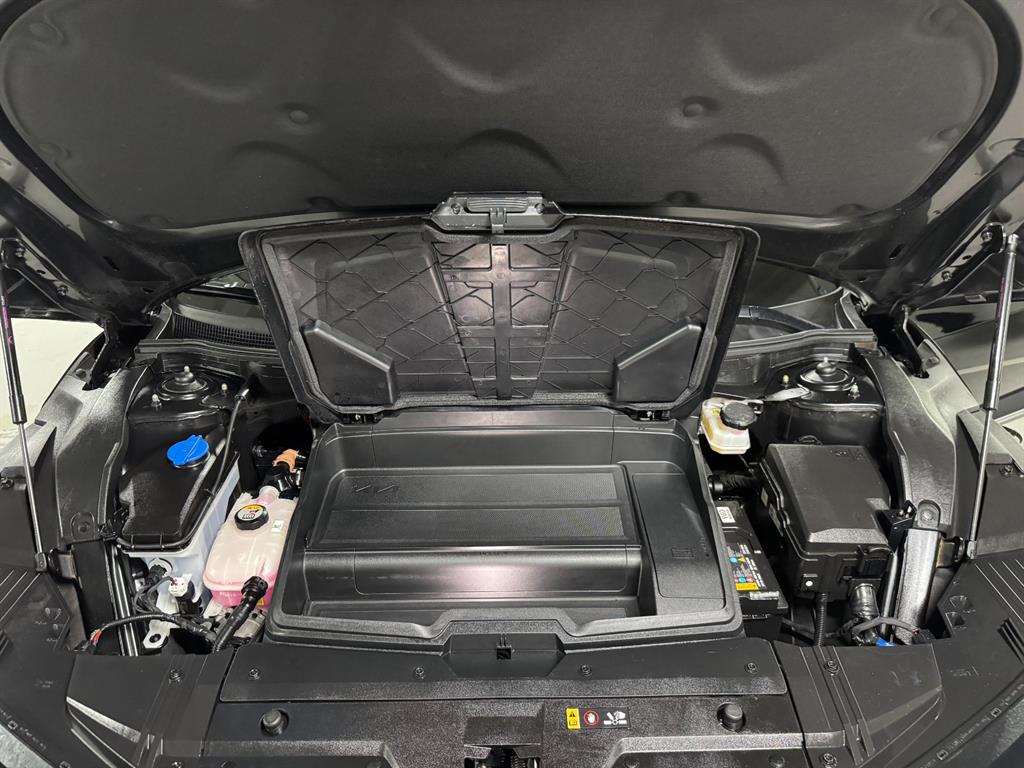 Kia EV6 — photo 20