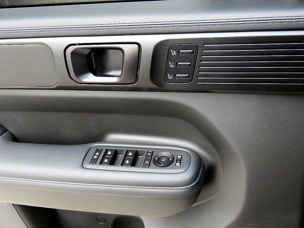 Hyundai Santafe — photo 12