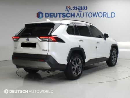 Toyota RAV4 — photo 02