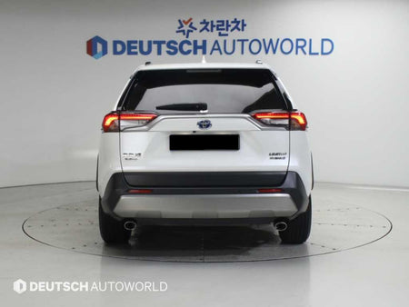 Toyota RAV4 — photo 04