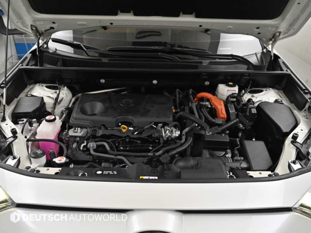 Toyota RAV4 — photo 06
