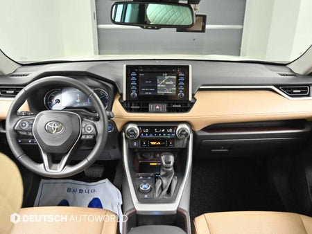 Toyota RAV4 — photo 07