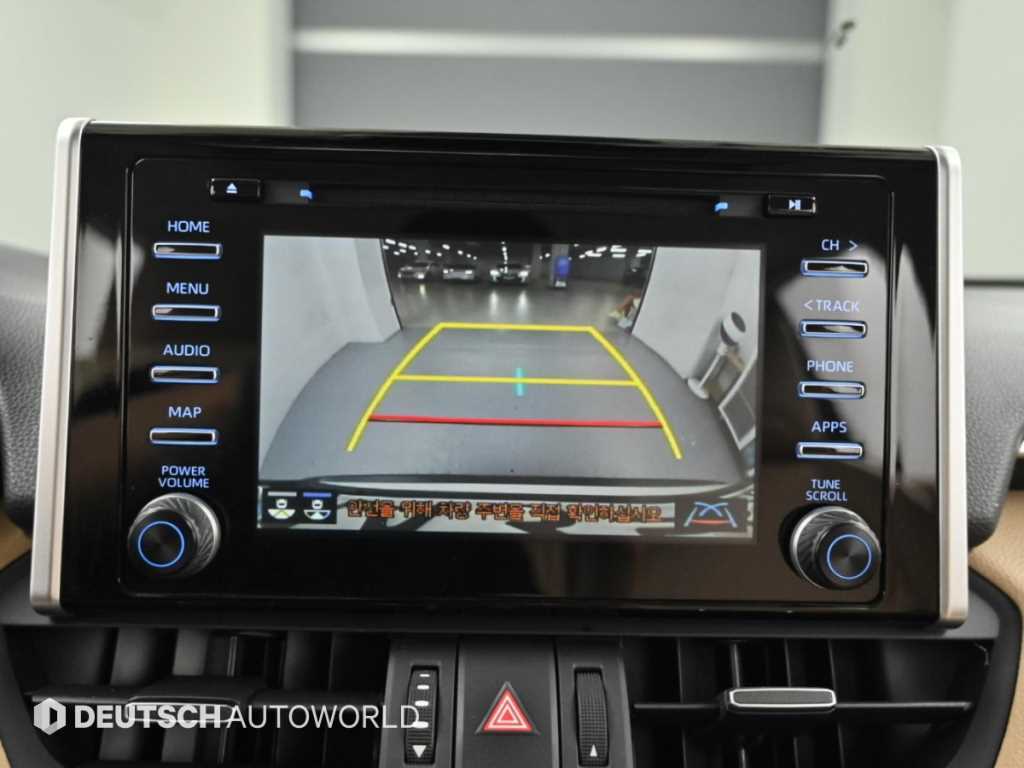 Toyota RAV4 — photo 15