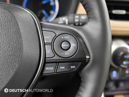 Toyota RAV4 — photo 17