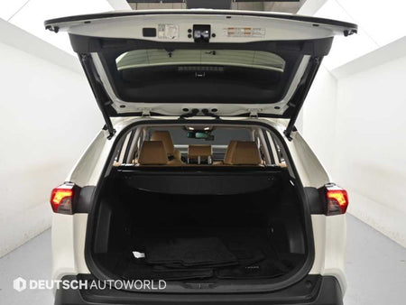 Toyota RAV4 — photo 19