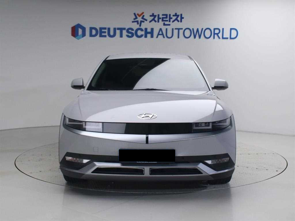 Hyundai Ioniq5 — photo 03