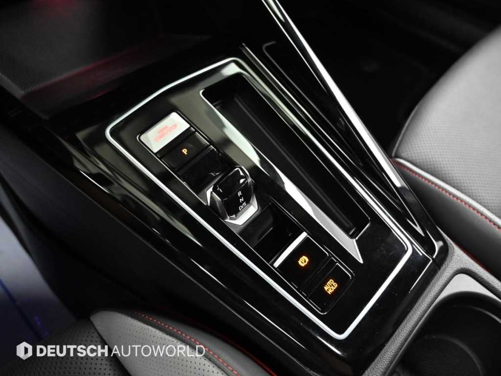 Volkswagen Golf — photo 09