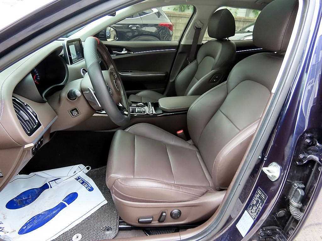 Kia Stinger — photo 05