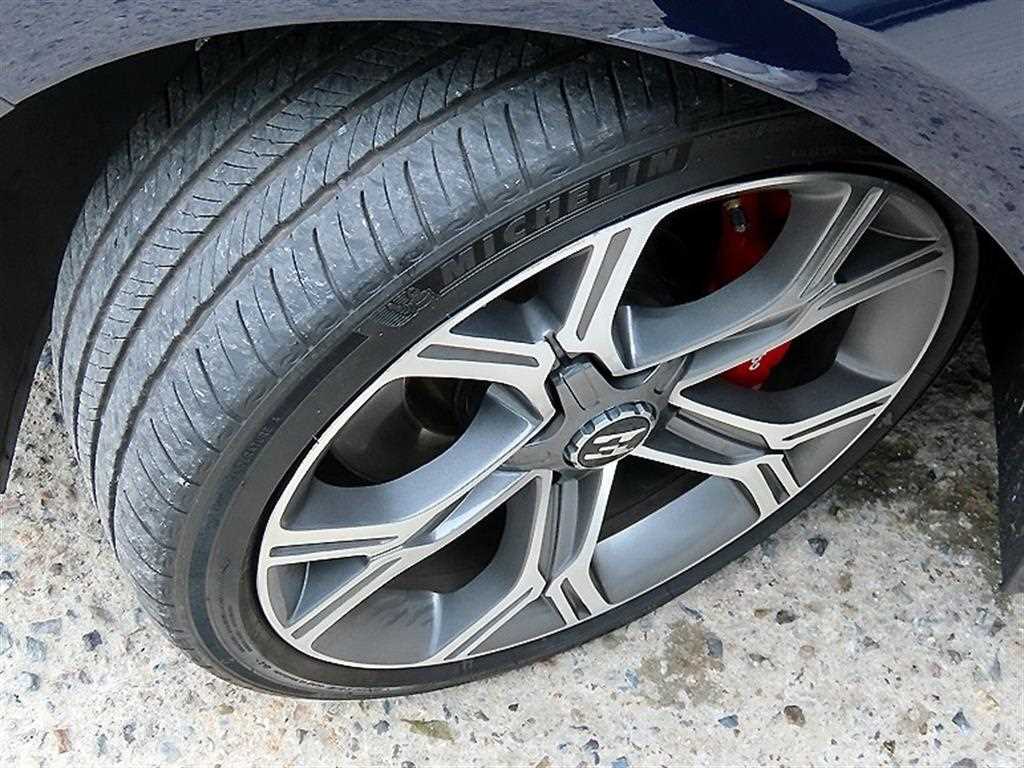 Kia Stinger — photo 20